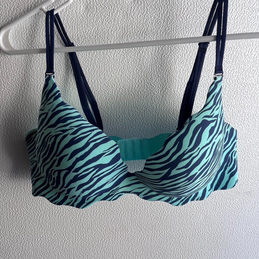 Victoria's Secret Secret Embrace Push Up Bra